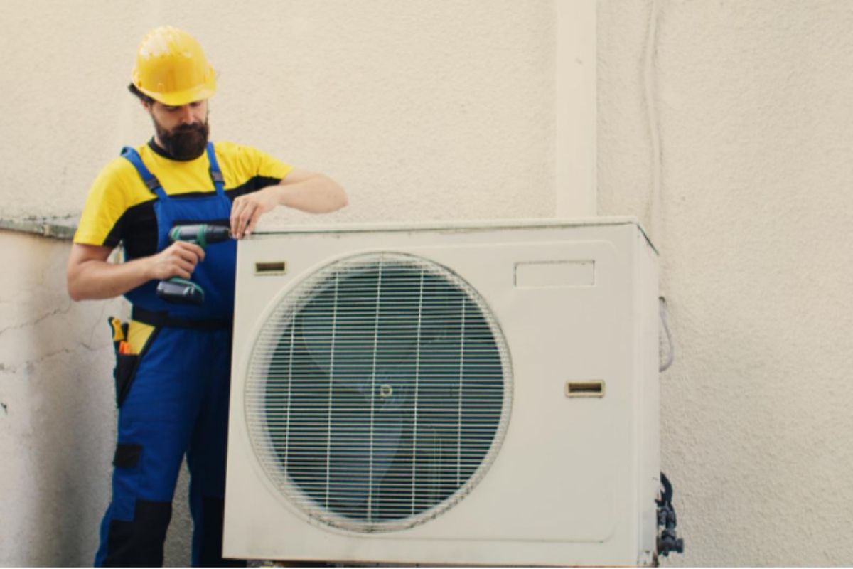 Untitled design – 2024-05-29T125201.298 ac technician fixing ac