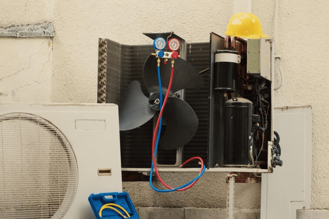 Commercial Vs. Residential Air Conditioning Technical Problems